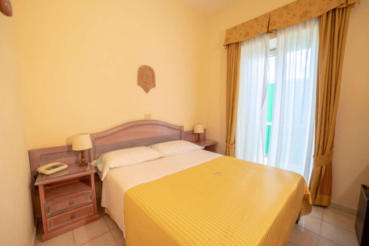 Hotel Royal Terme Ischia Luaran gambar